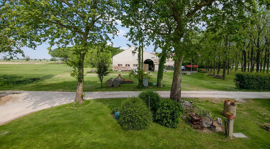 Вилла Agriturismo Principe Pio Crespino Экстерьер фото