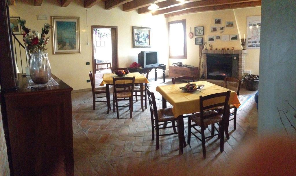 Вилла Agriturismo Principe Pio Crespino Экстерьер фото