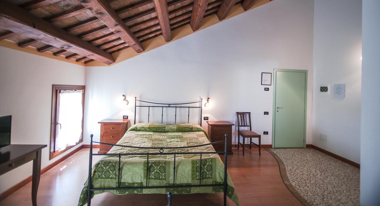 Вилла Agriturismo Principe Pio Crespino Экстерьер фото